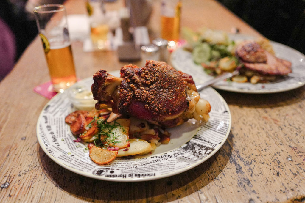 Schweineshaxe